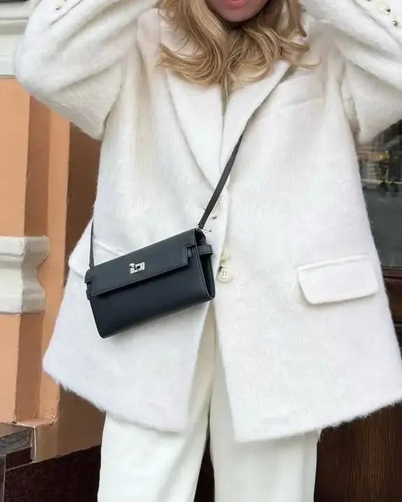 Girlary Fashion Pink Woolen Jacket Women Winter V Neck Mohair Buttons Single Breasted Pockets Coat Ladies Office Street Casual Outerwear