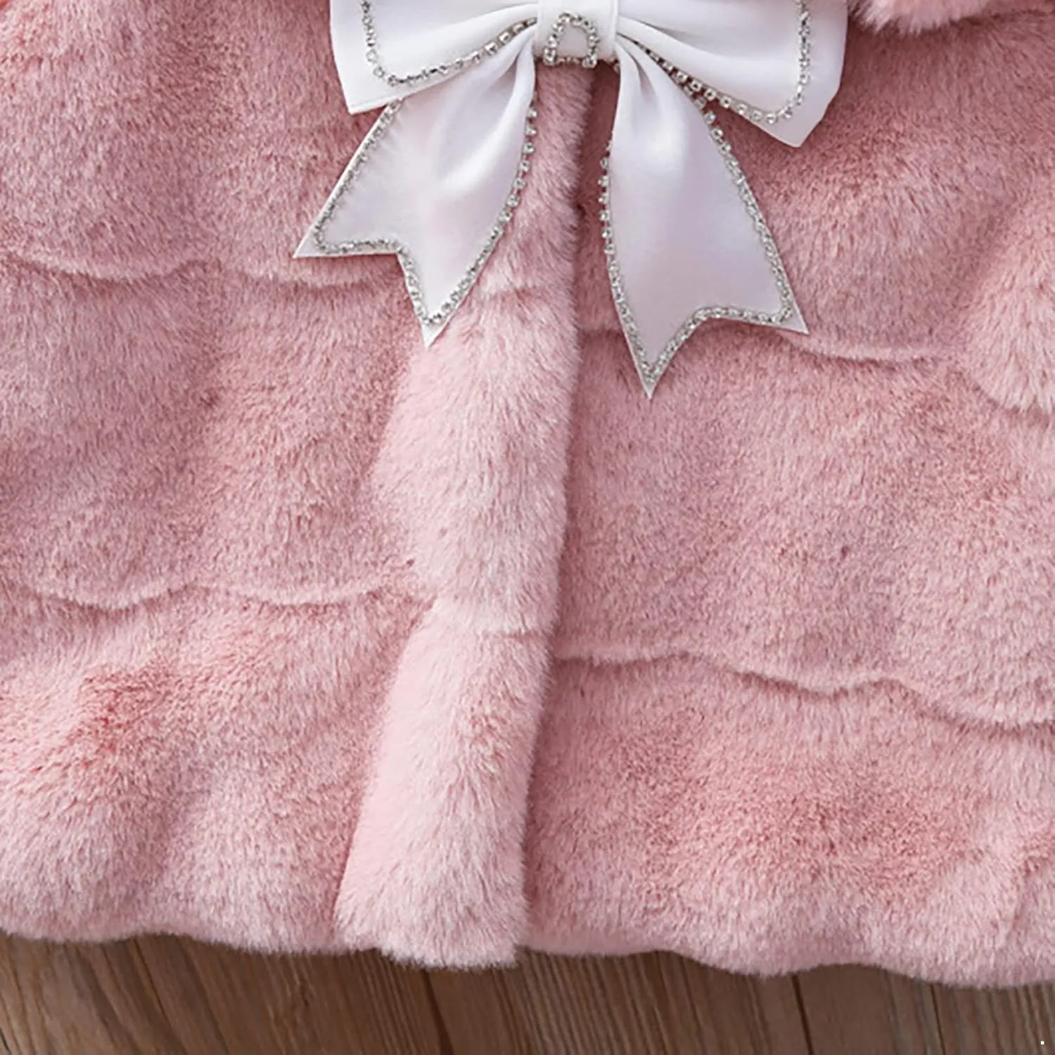 iiniim Toddler Baby Girls Faux Fur Coat Cloak Jacket Dress Cover Cape Poncho for Wedding Birthday Winter Warm Outerwear