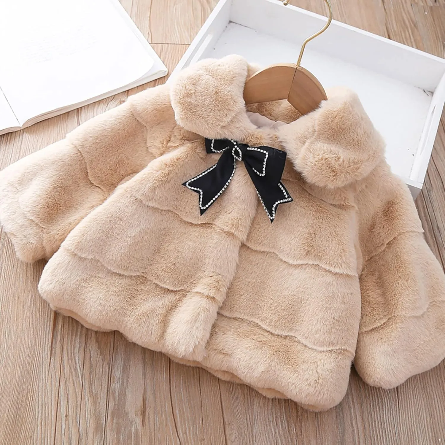 iiniim Toddler Baby Girls Faux Fur Coat Cloak Jacket Dress Cover Cape Poncho for Wedding Birthday Winter Warm Outerwear