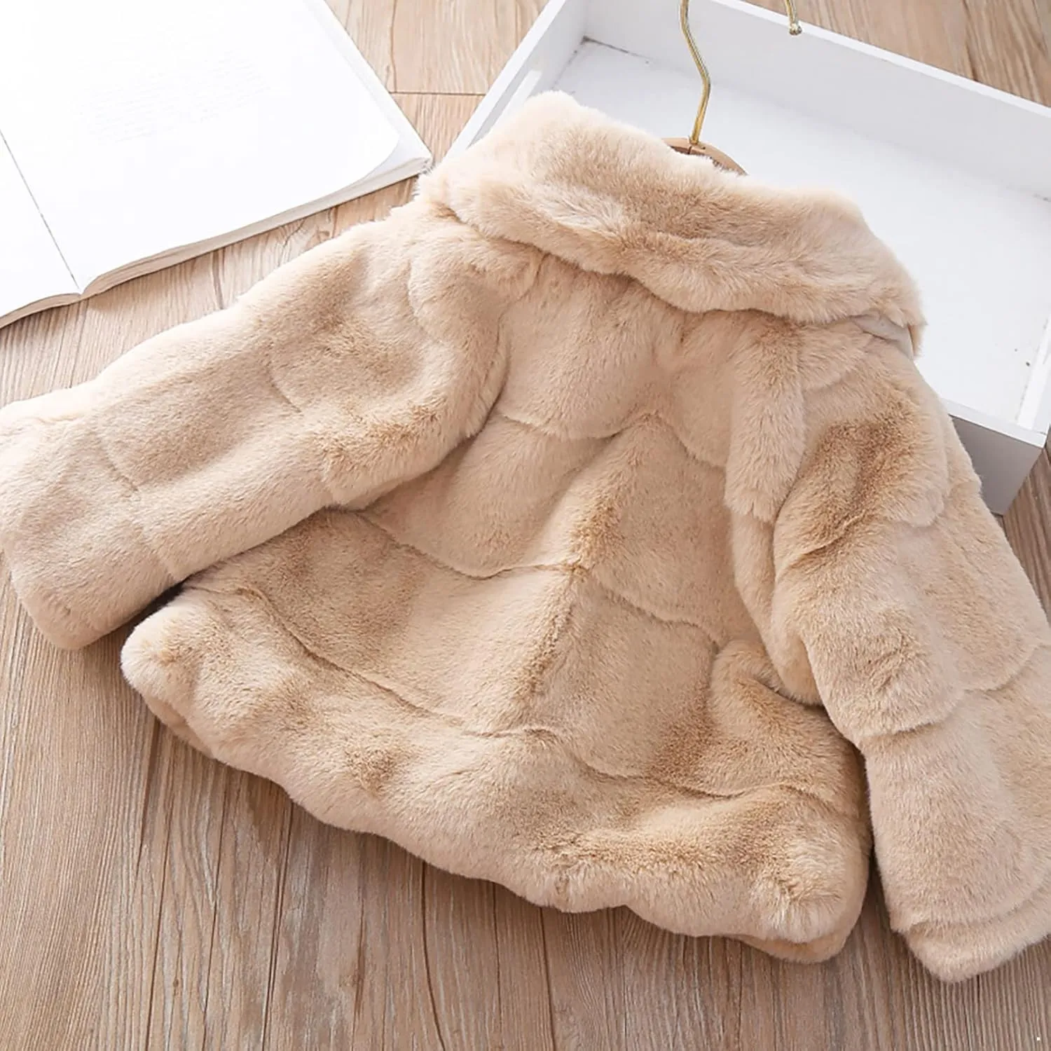 iiniim Toddler Baby Girls Faux Fur Coat Cloak Jacket Dress Cover Cape Poncho for Wedding Birthday Winter Warm Outerwear